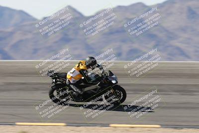 media/May-10-2025-Race Pace (Sat) [[db32fef2da]]/Vested/3-Bowl Set 1 (9am)/